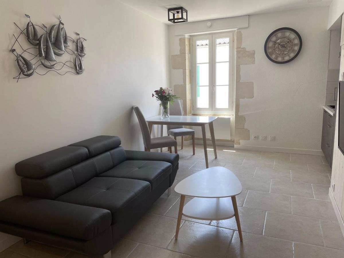Tribord Appartement La Flotte Buitenkant foto