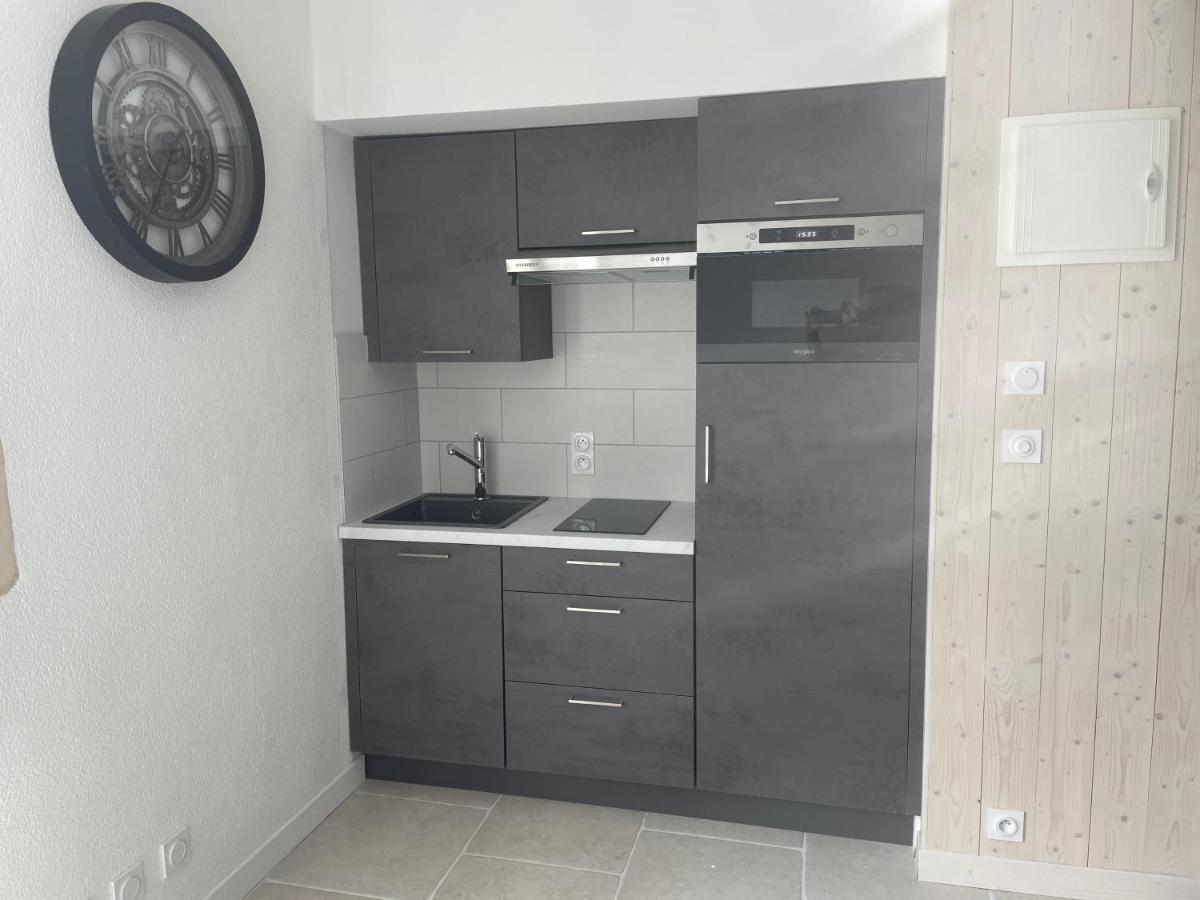 Tribord Appartement La Flotte Buitenkant foto