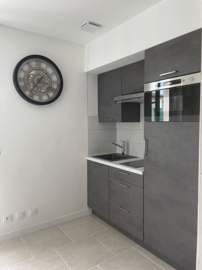 Tribord Appartement La Flotte Buitenkant foto
